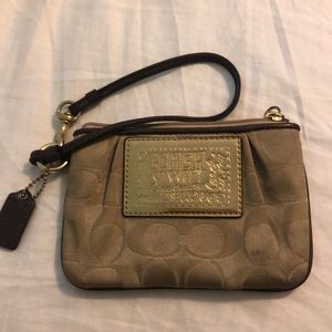 Authentic Coach Poppy Wrislet